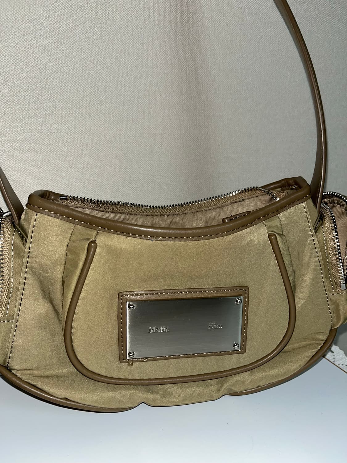 마뗑킴 마들렌 라운드백 라이트 카키 숄더백 대학생 가방 matin kim 상품이미지3