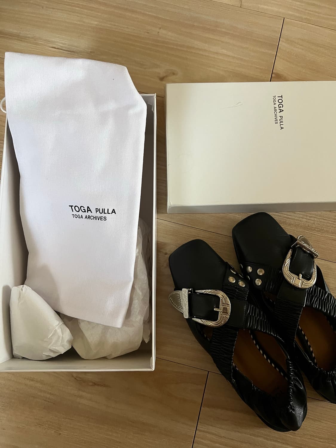 TOGA PULLA 토가풀라 버클로퍼38 풀박스 상품이미지2