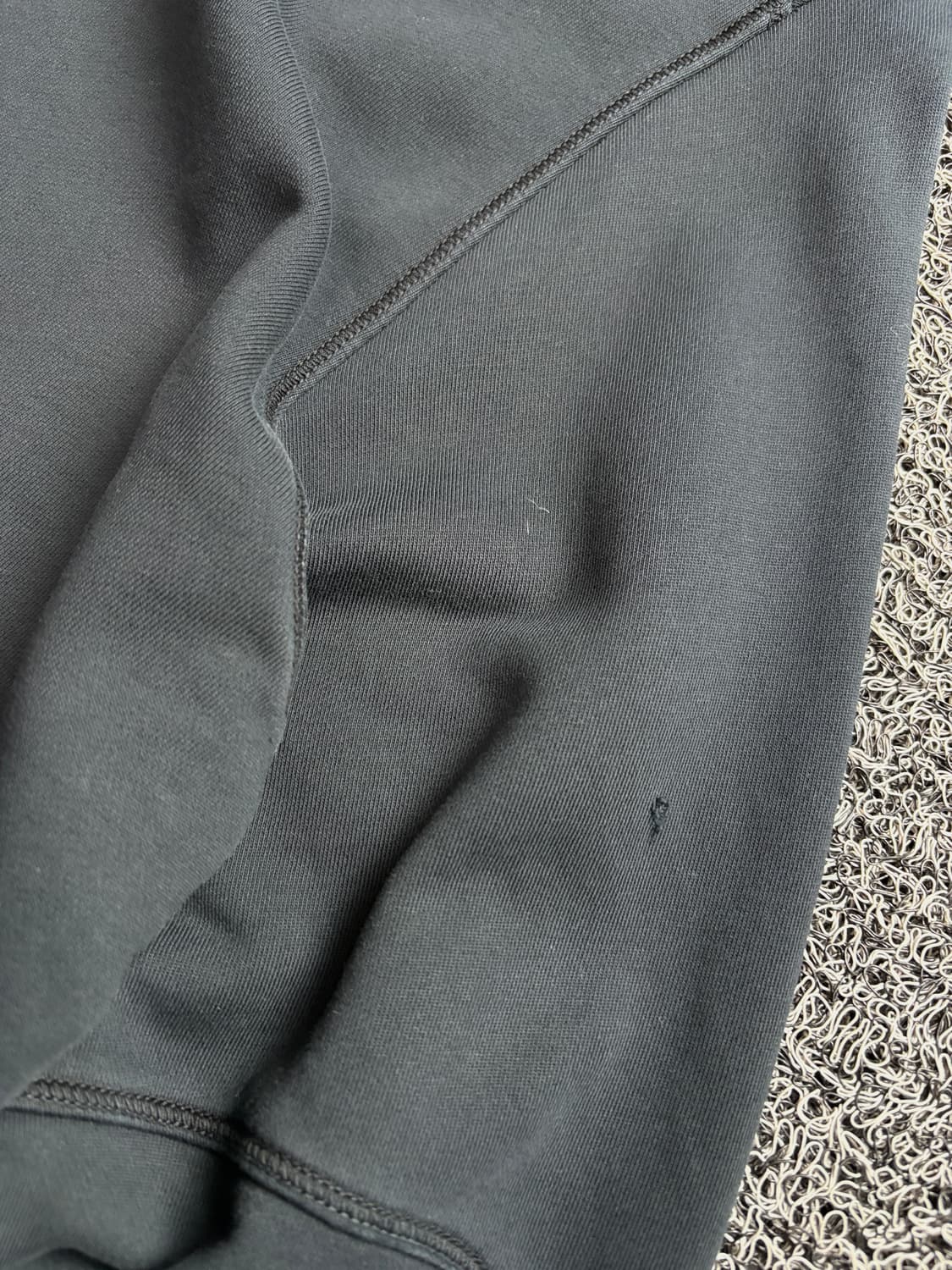 스톤아일랜드 정품 포켓 디테일 블랙 맨투맨 2511 상품이미지6