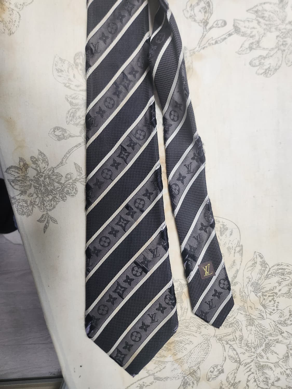 루이비통 넥타이 상품이미지3