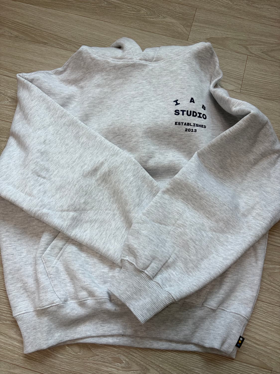 아이앱 스튜디오 25 후드 라이트 그레이 네이비 M 상품이미지1