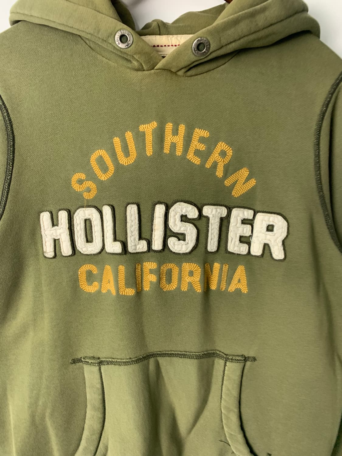 홀리스터 y2k 와투케 카키 후드티 상품이미지4