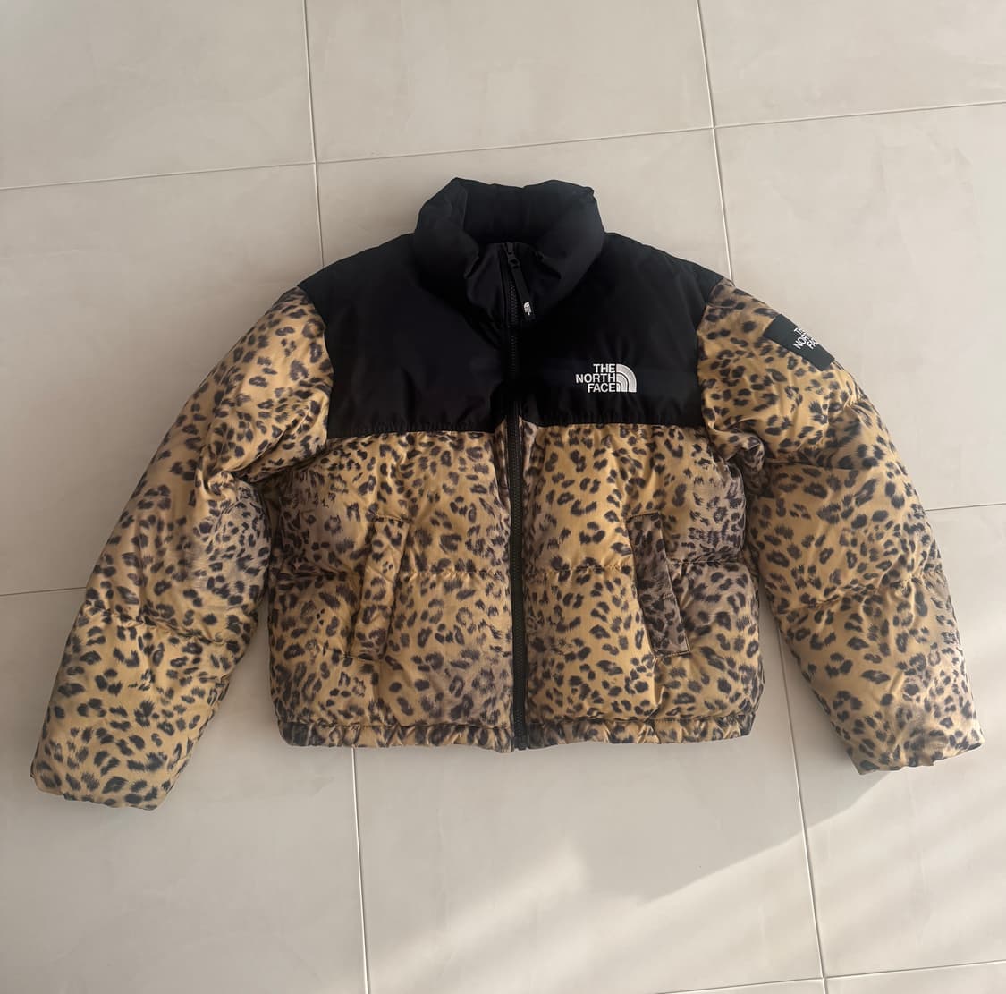 노스페이스)여성 노벨티 눕시 다운자켓 레오파드 상품이미지1