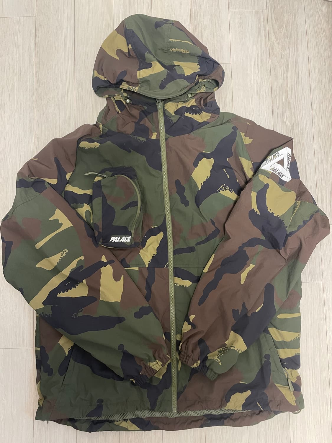 23fw 팔라스 카모 자켓 L 상품이미지1