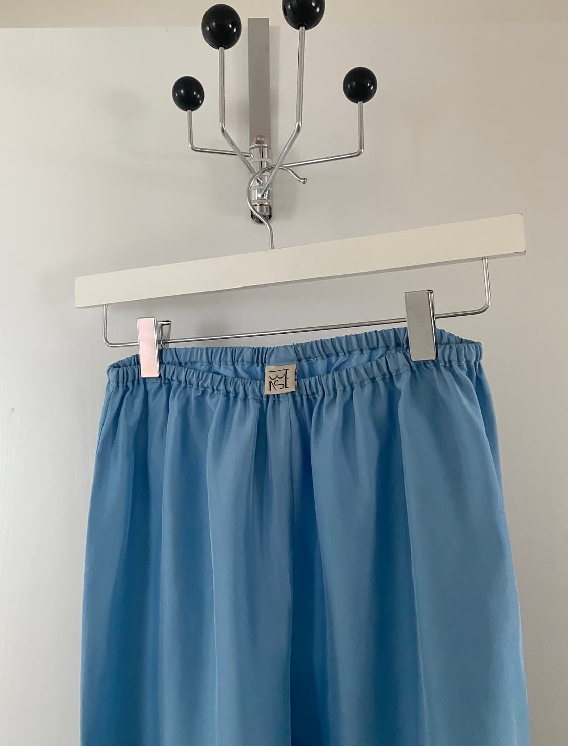 baserange silk pants 상품이미지1