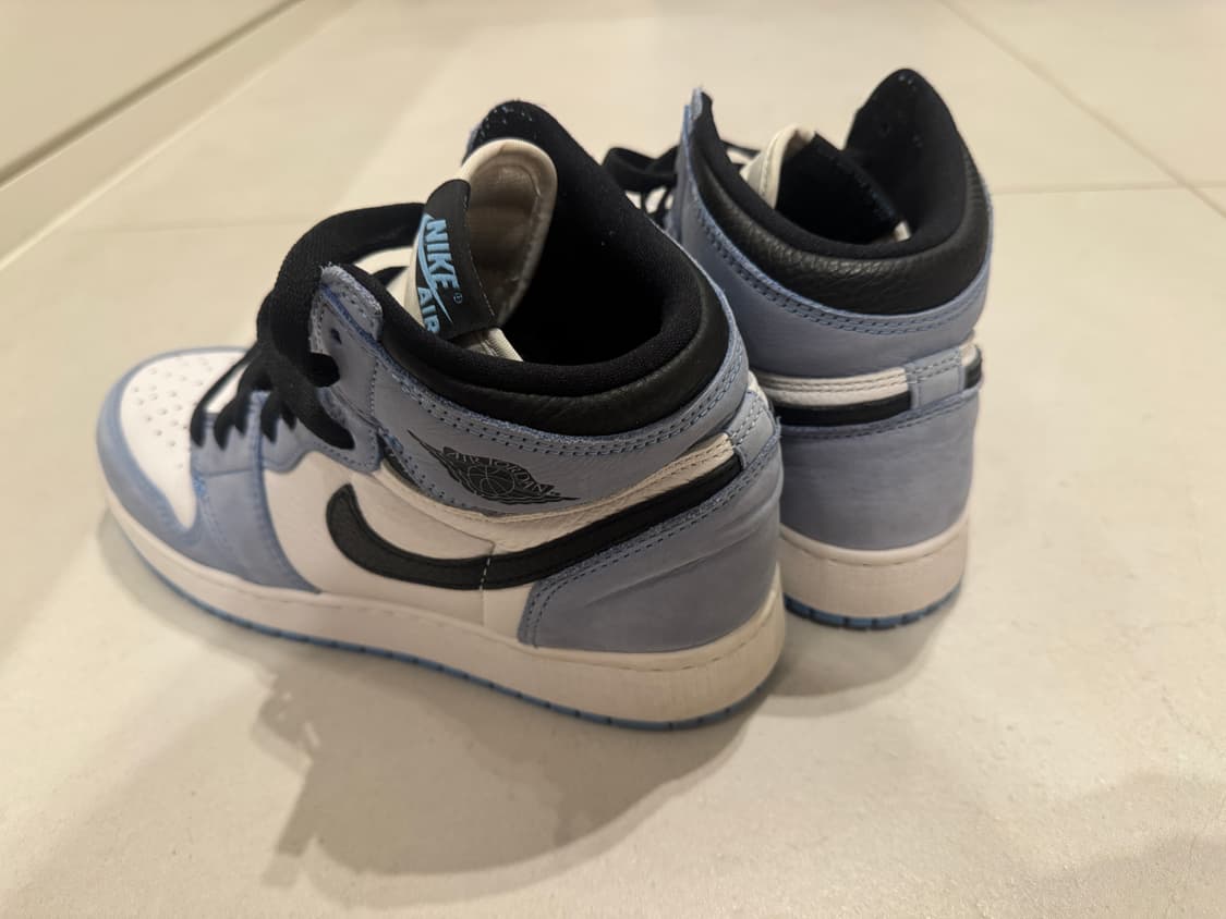 Jordan 1 Retro High OG University Blue 상품이미지4