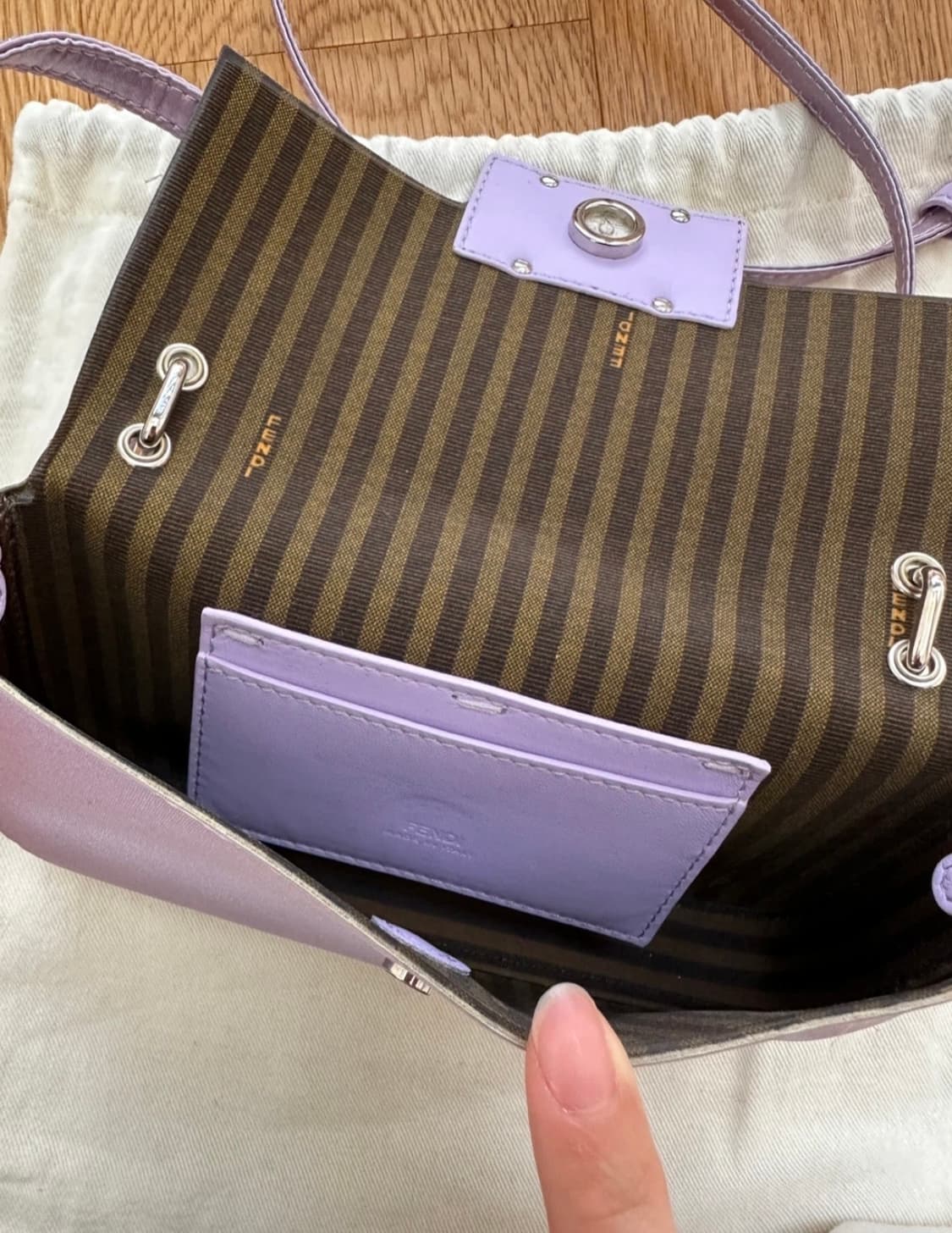 펜디 라벤더 바게트 스몰백 상품이미지6