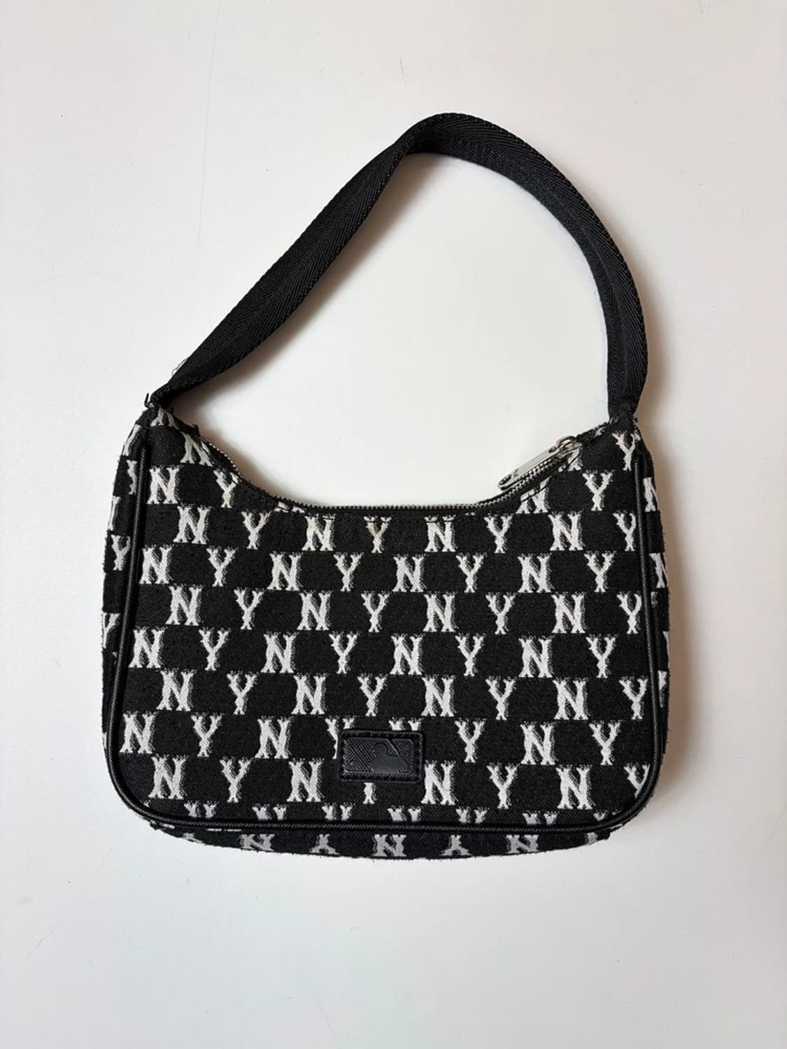 MLB 모노그램 자카드 뉴욕양키즈 호보백 Q1500 상품이미지4