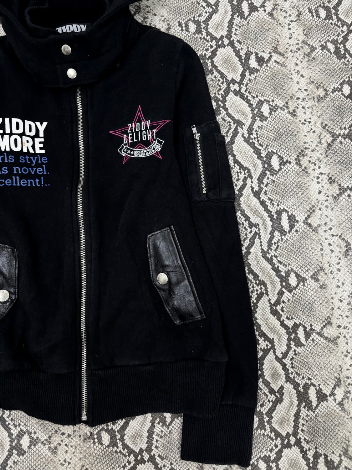 “Ziddy”Y2K Mood Neck Detail Leather Patc 상품이미지6