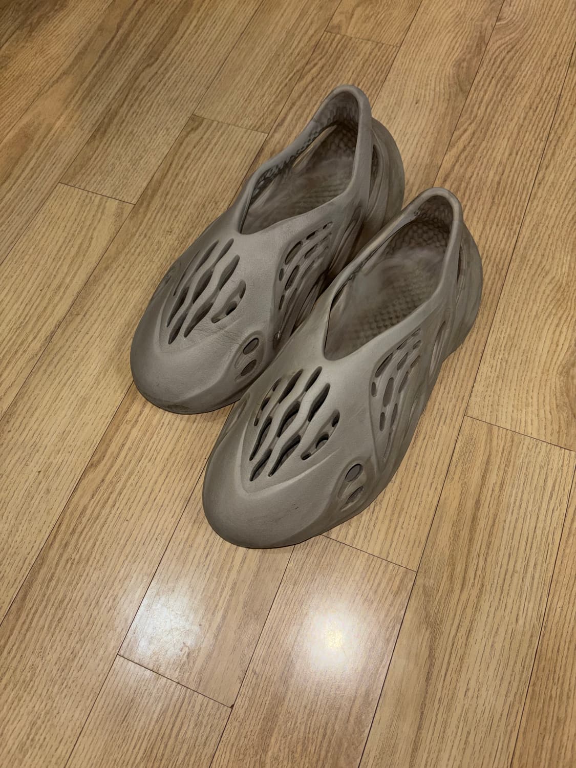 Foam Runner 상품이미지1