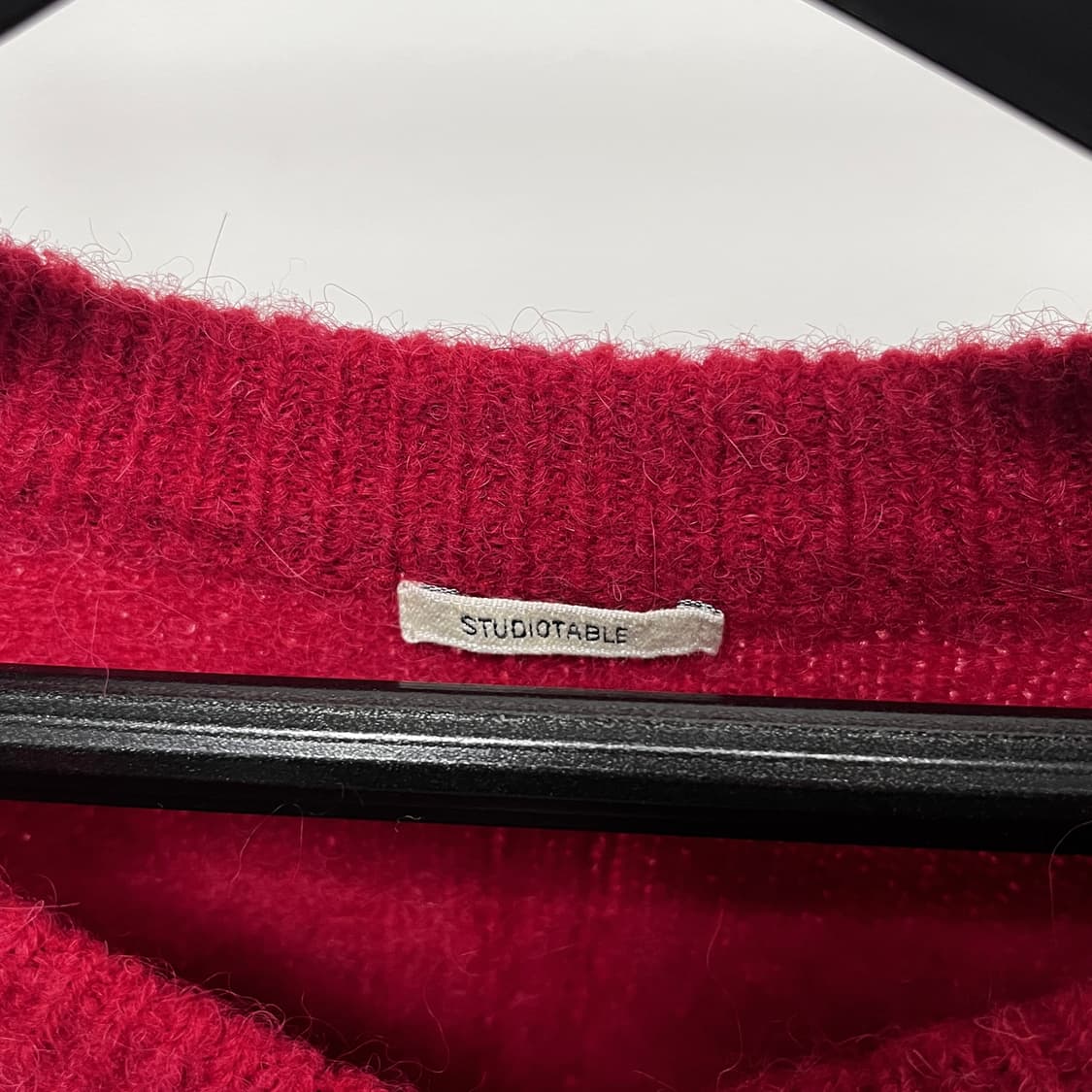 STUDIOTABLE 브이넥 니트 상품이미지4