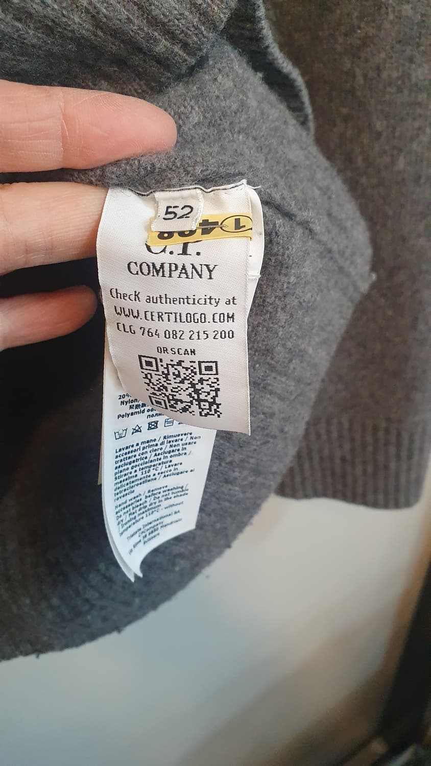 CP컴퍼니 하프집업 니트 52사이즈입니다.
라지입니다
 무난한 그레이 색 상품이미지7