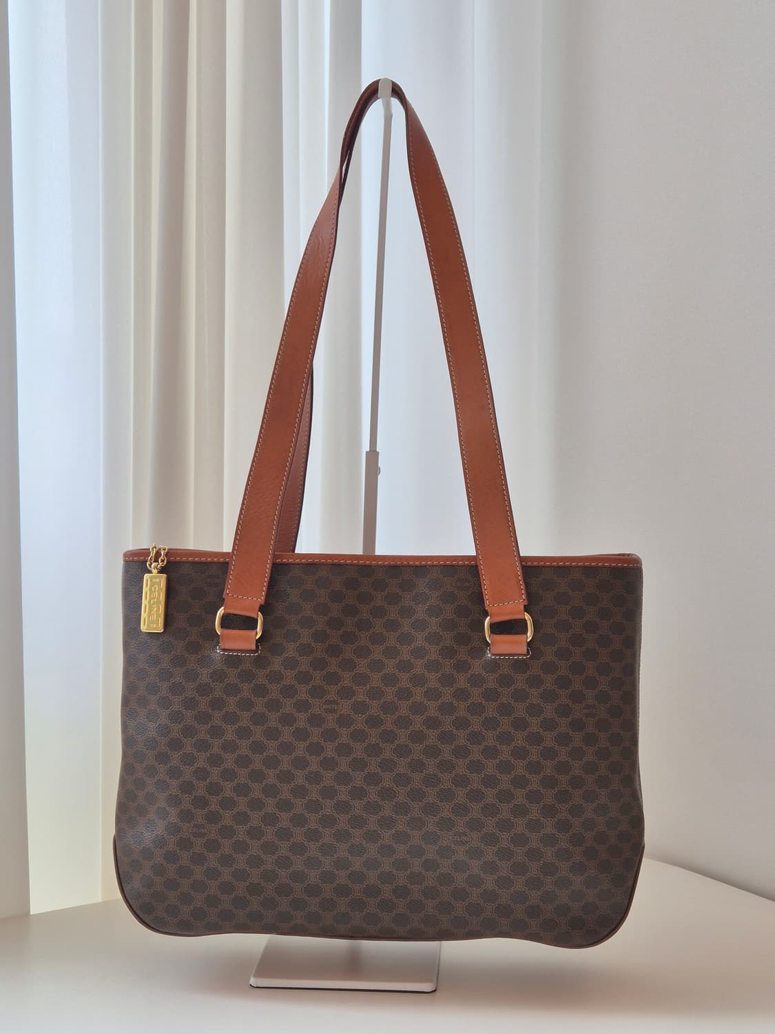 [정품] 셀린느 마카담 트리옹프 숄더백 쇼퍼백 상품이미지1