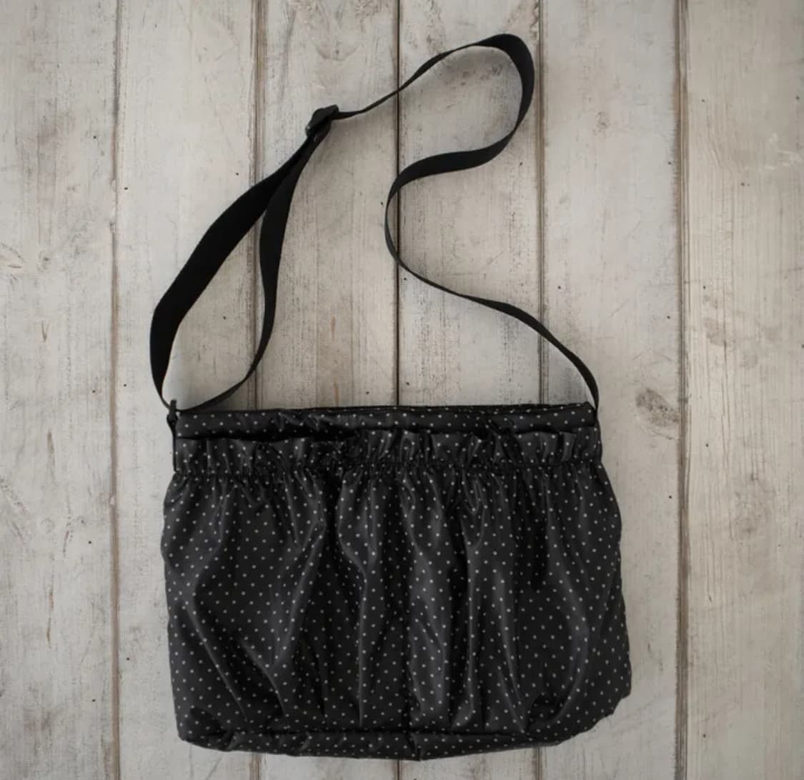 dot padding bag 도트 패딩 크로스백 상품이미지1