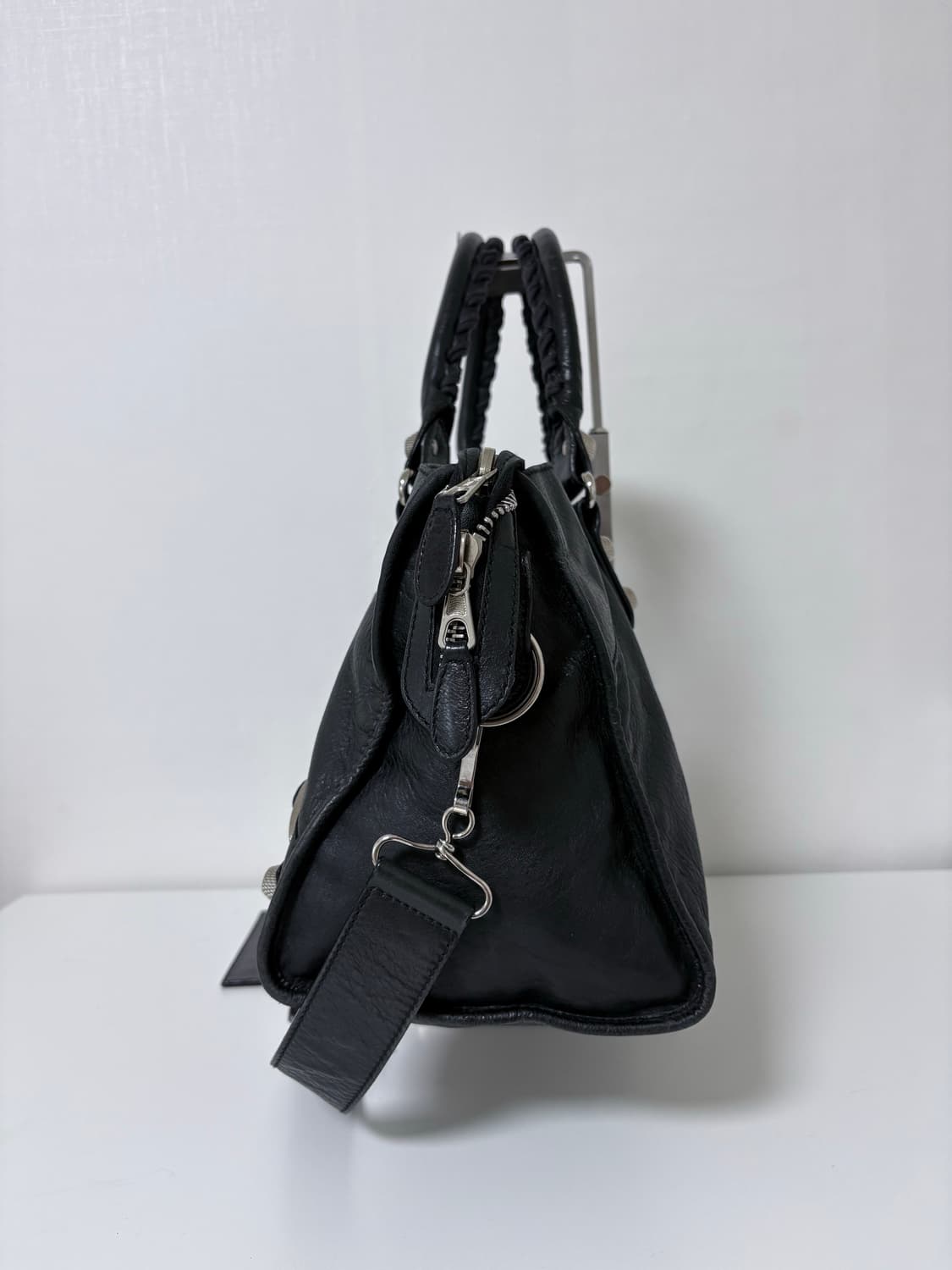 발렌시아가 파트타임 자이언트 모터백 블랙 상품이미지3