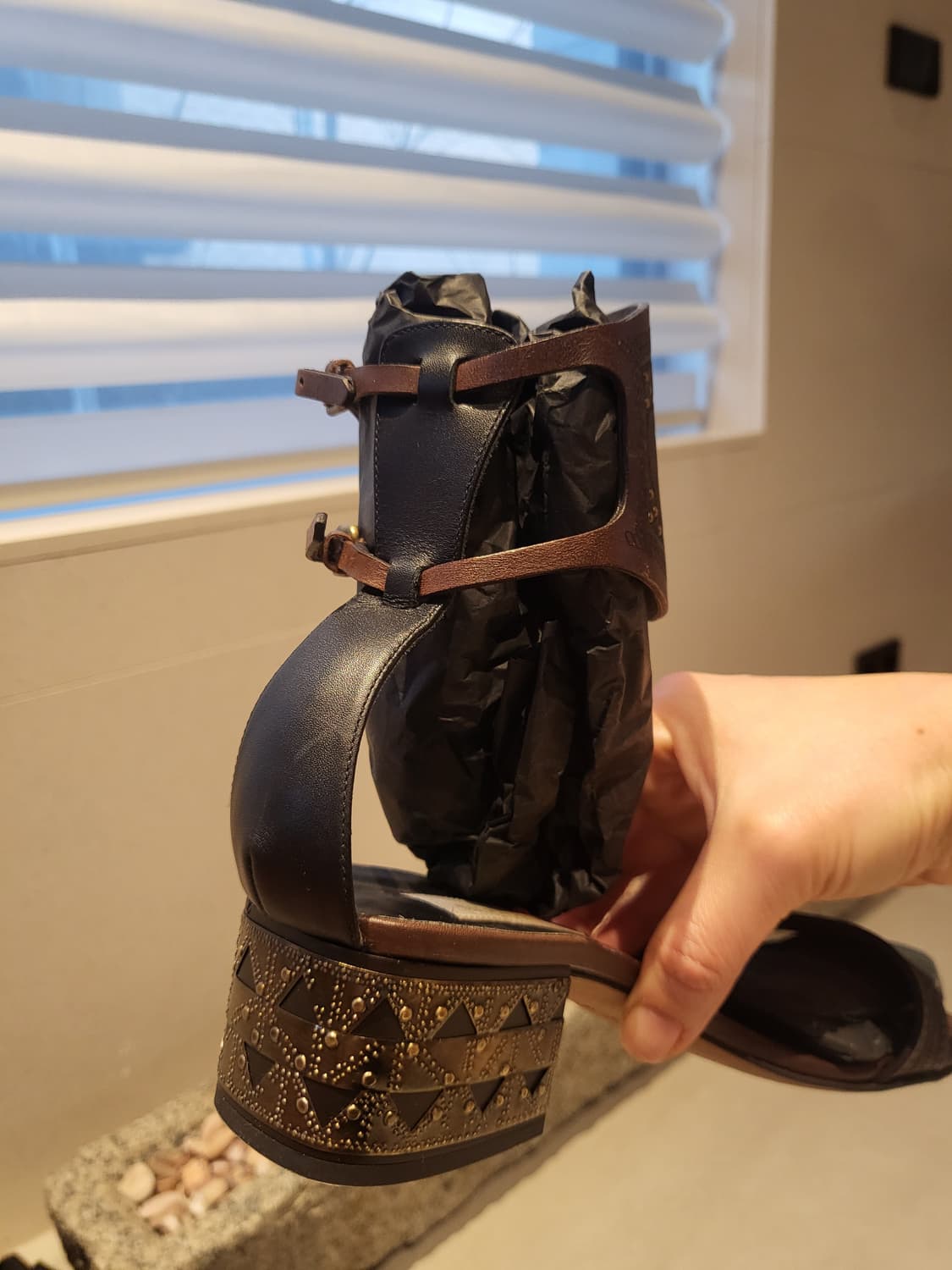 발렌티노 가라바니 샌들 38.5사이즈(255) 상품이미지6