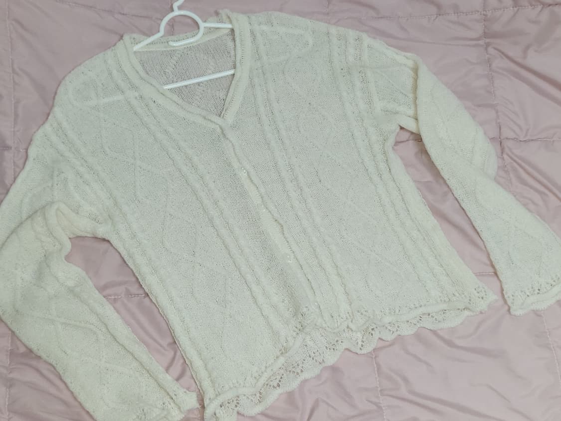 로몬 알파카 브이 꽈배기 펀칭 가디건 아이보리 상품이미지3