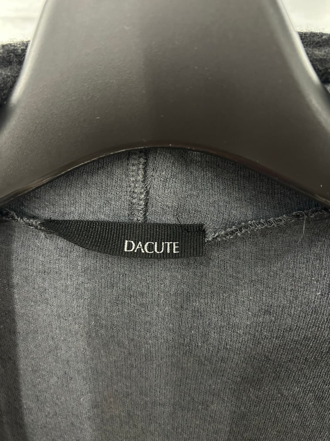 DACUTE 올리브 후드 집업 상품이미지5