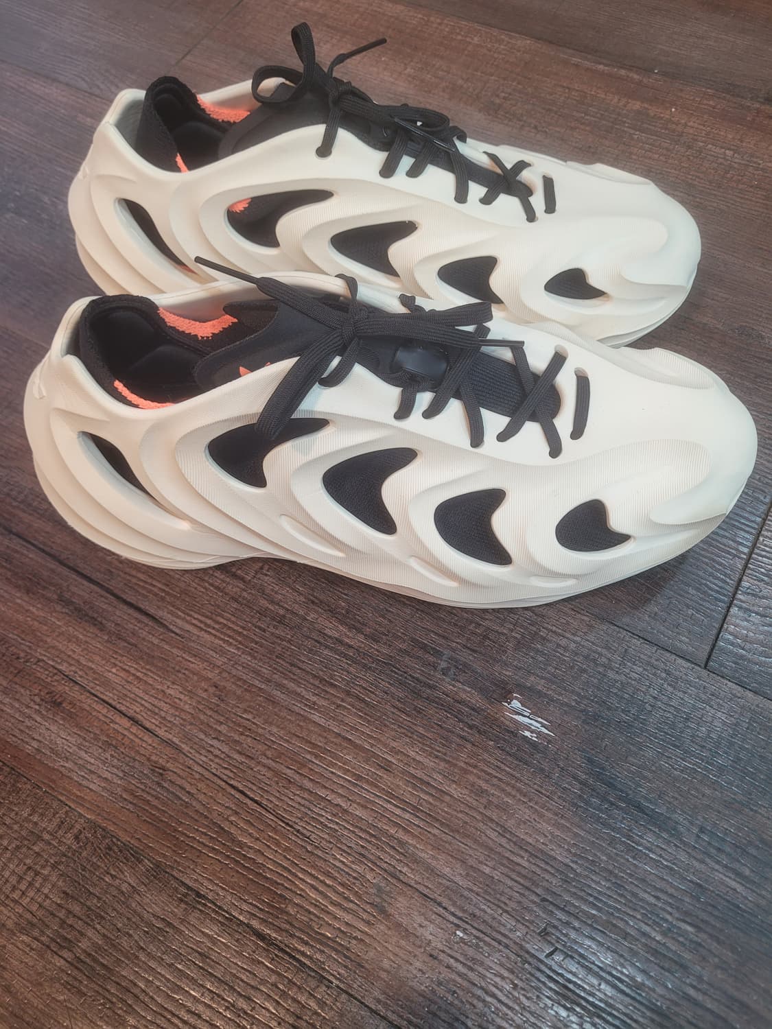 아디다스 아디폼 Q 화이트 280 상품이미지2