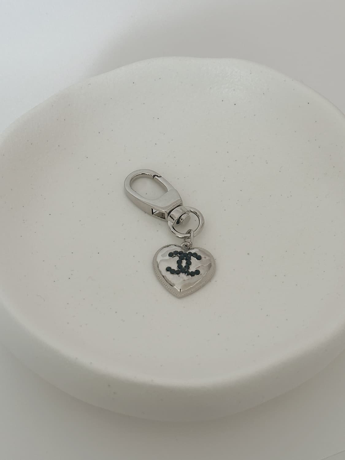샤넬 큐빅 하트 업사이클링 키링 상품이미지2