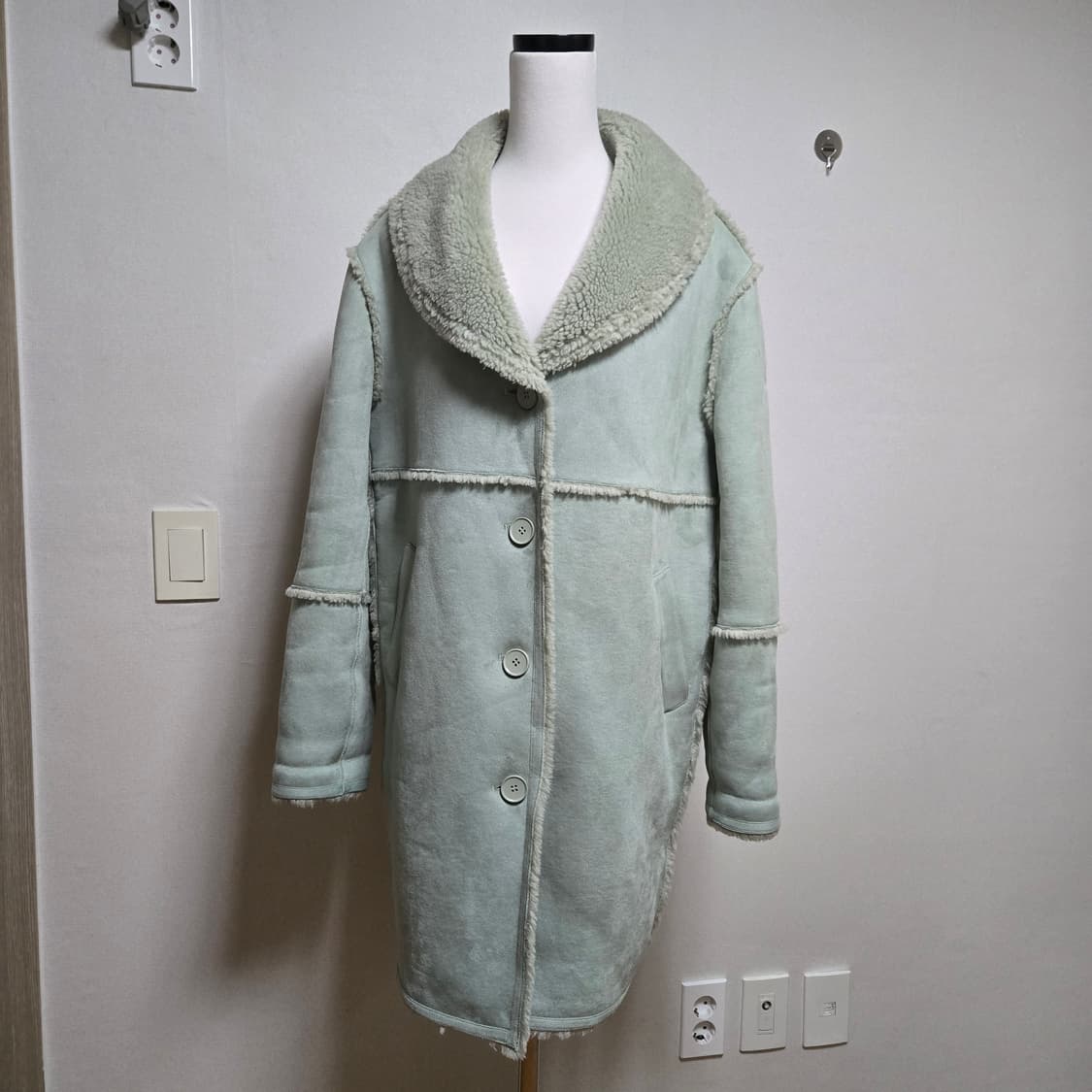 시눈 롱 무스탕 자켓  상품이미지2