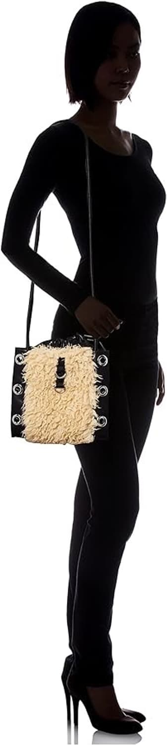 디젤 블랙 퍼 크로스백 가방 상품이미지2