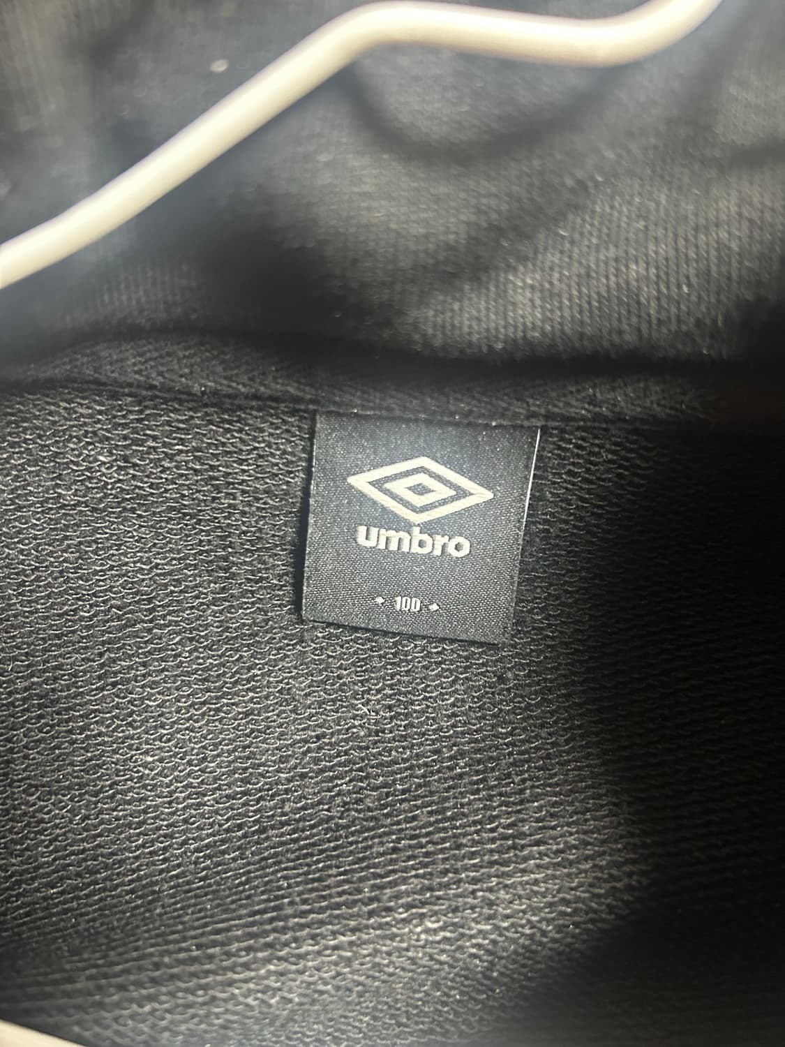 엄브로 후드티 상품이미지2