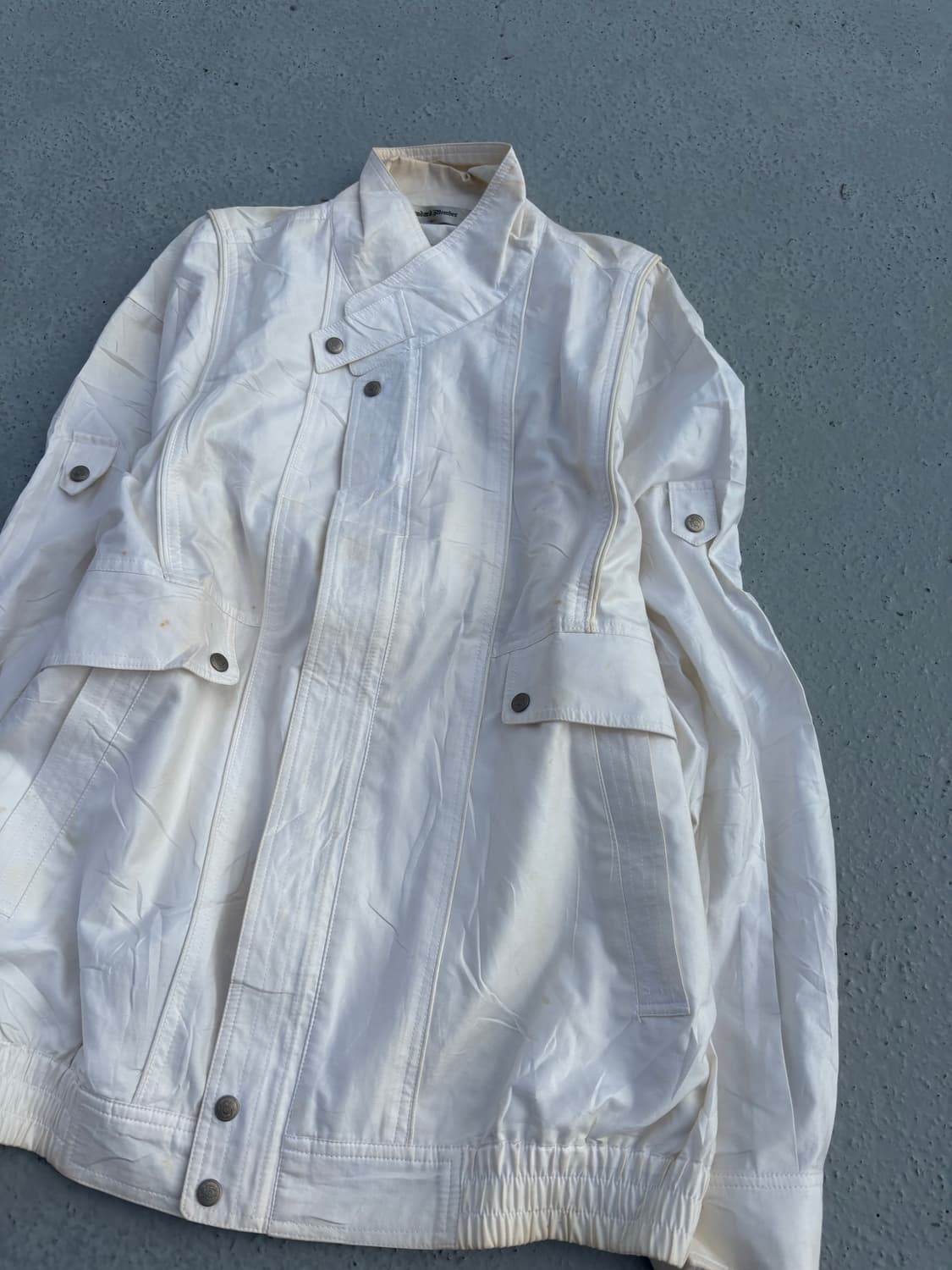 “Standard Member”Minimal Design White Bo 상품이미지4