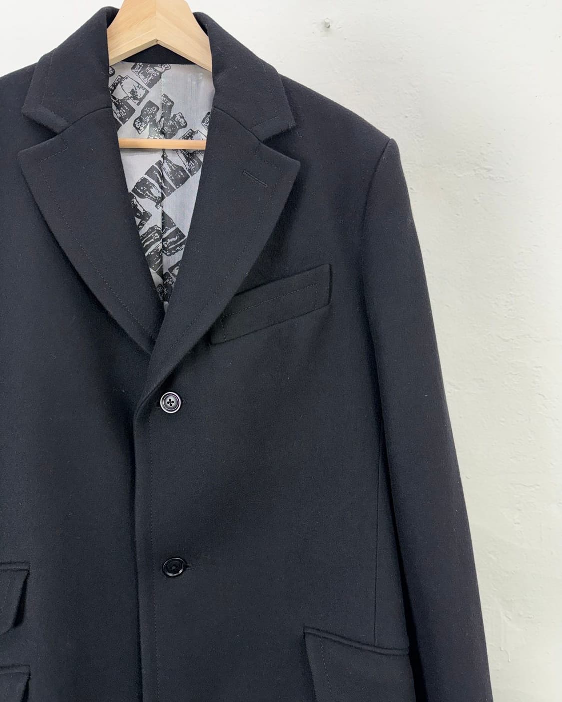 비비안웨스트우드 맨 블랙 울 체스터 다이그널 필드 코트 상품이미지4