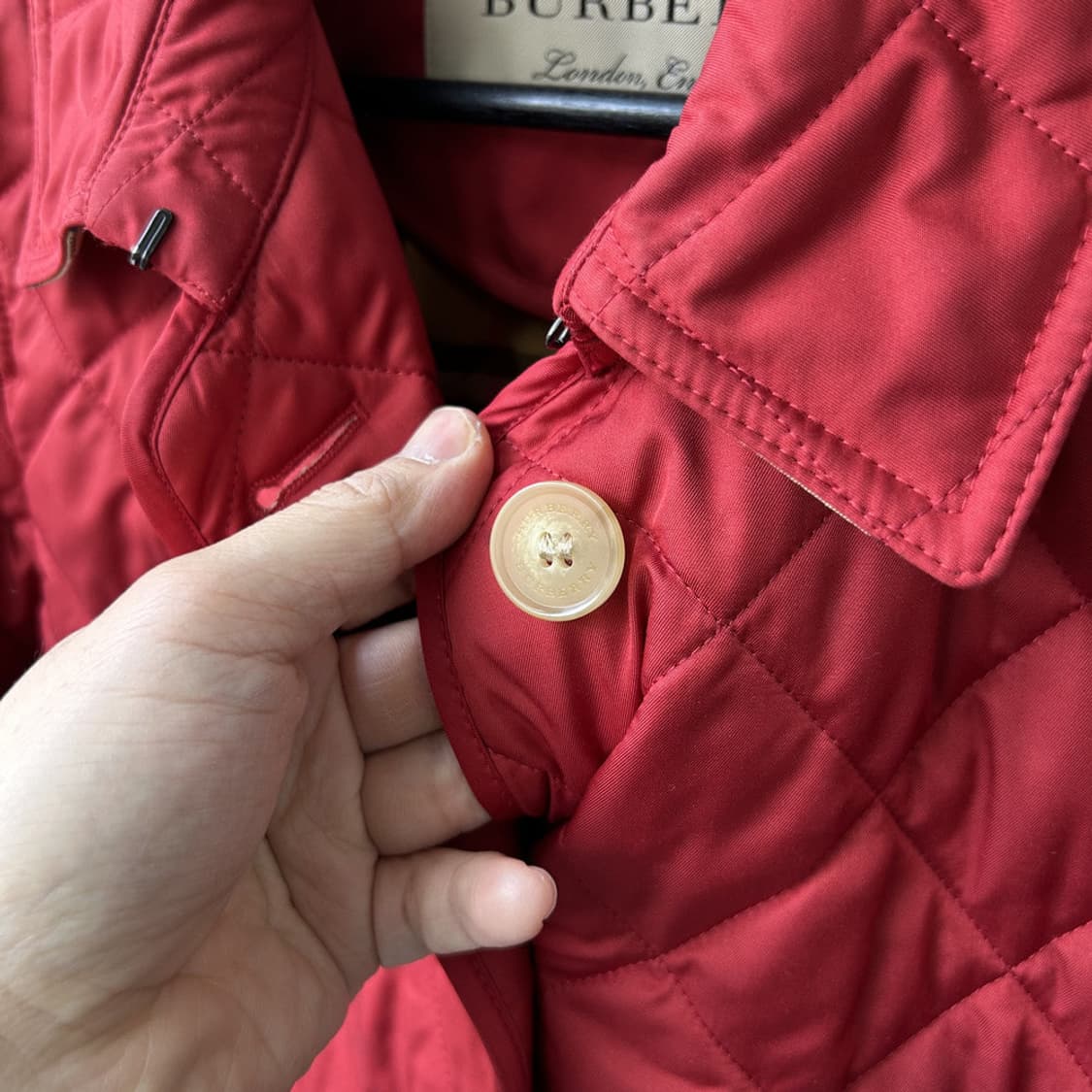 16422 - 버버리 레드 퀄팅 자켓 상품이미지4