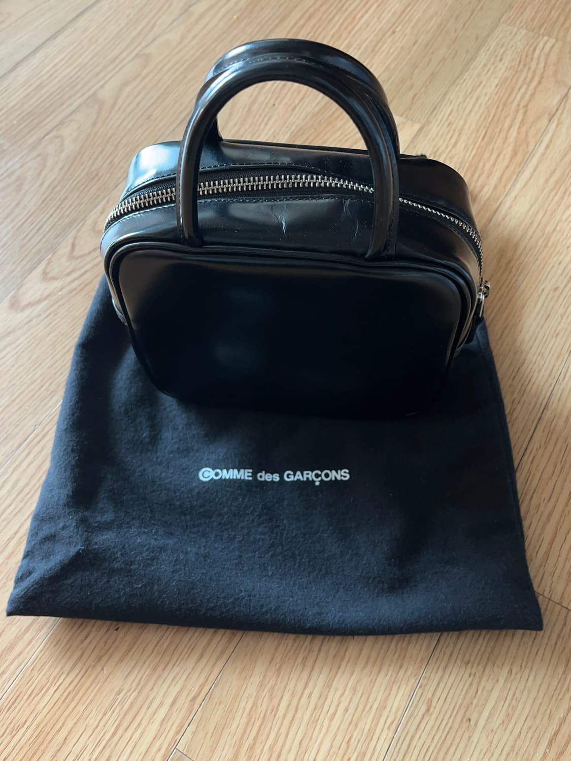 꼼데가르송 아오야마백 스퀘어 1호 상품이미지2