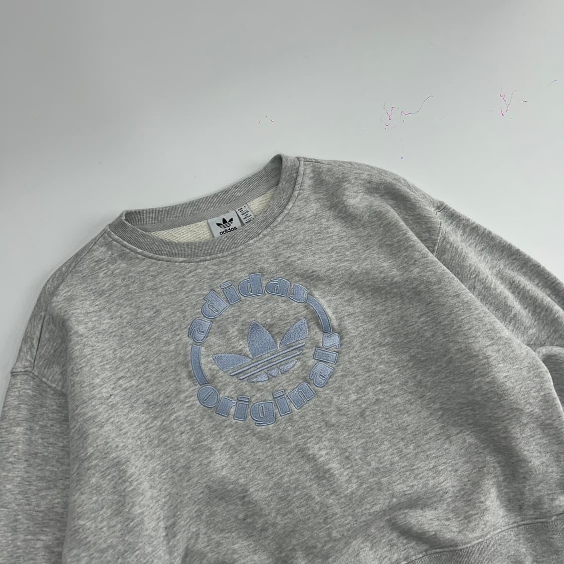 Adidas 아디다스 라이트블루 자수 로고 멜란지 맨투맨 상품이미지4