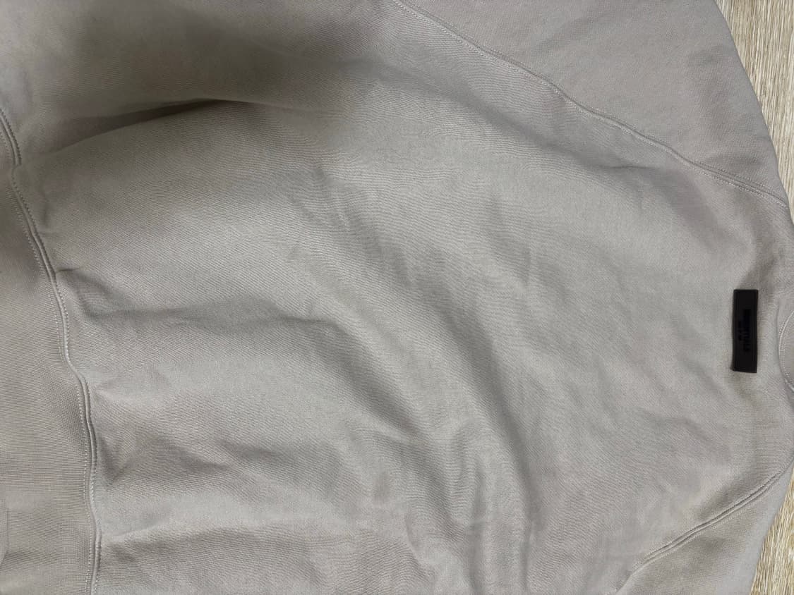 에센셜 피어오브갓 맨투맨 상품이미지3