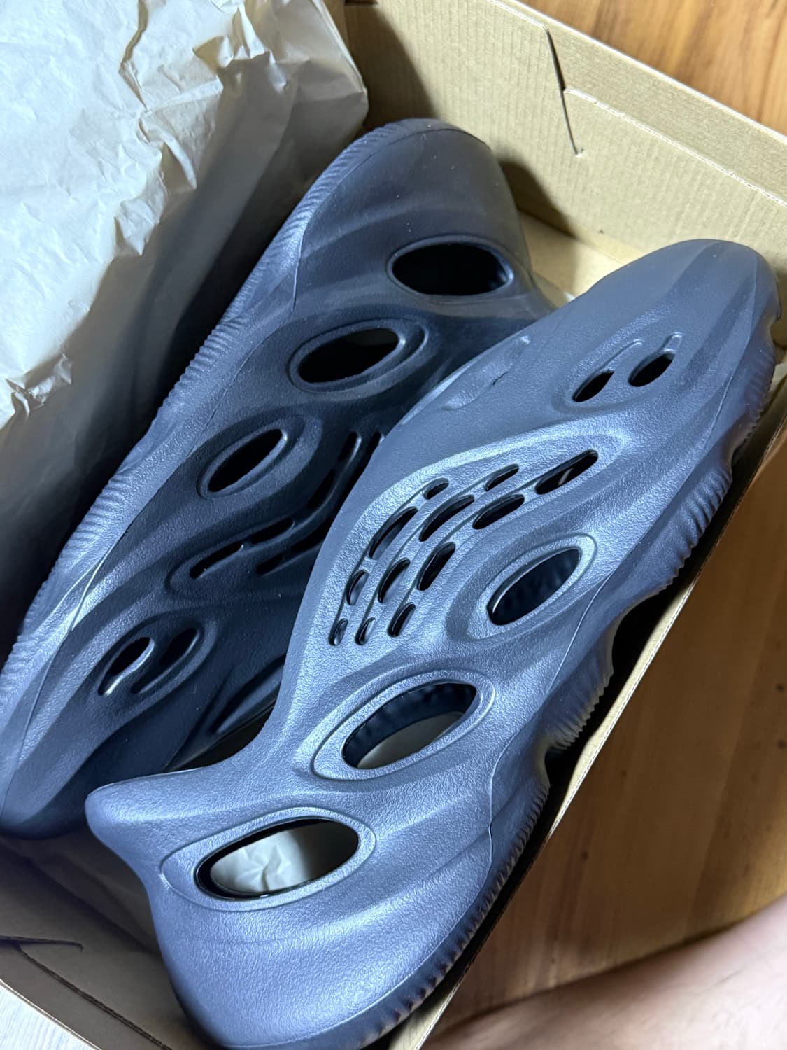 아디다스 이지 폼러너 오닉스 295 상품이미지4