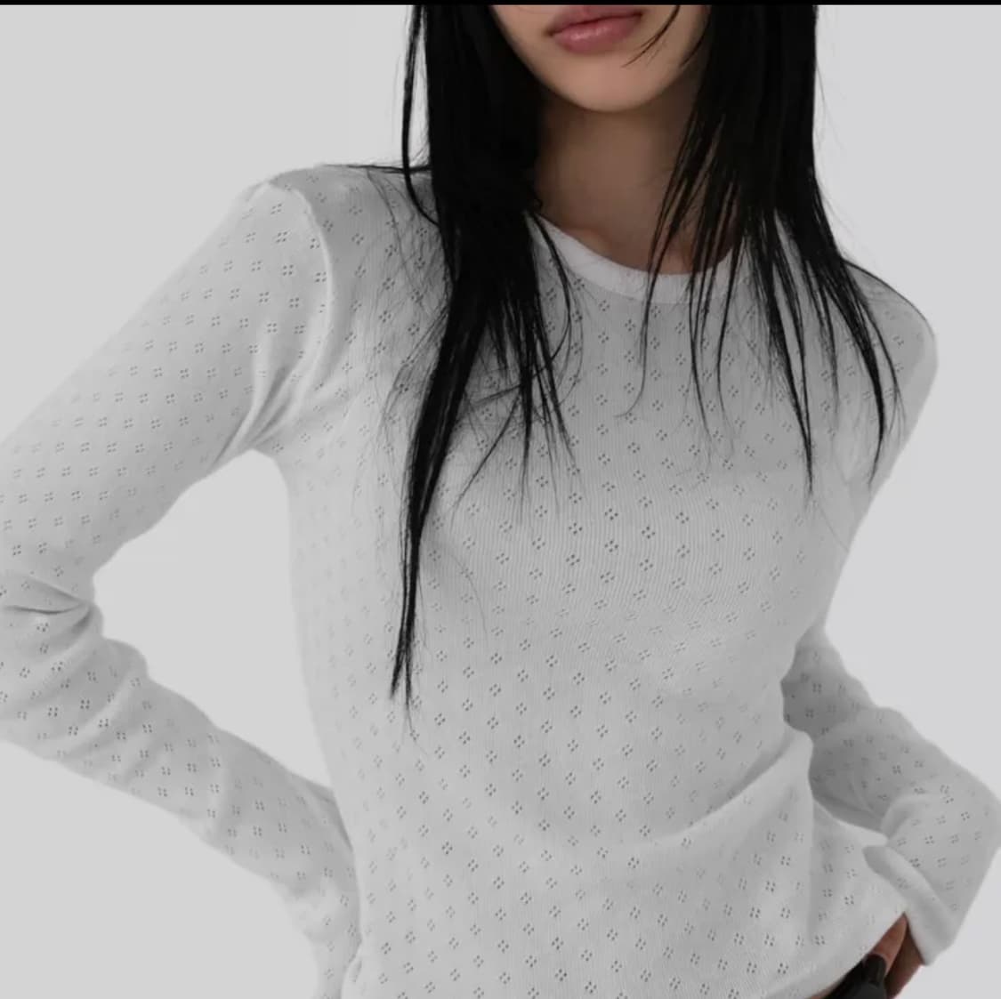 펀칭 긴팔 티 새상품 상품이미지1