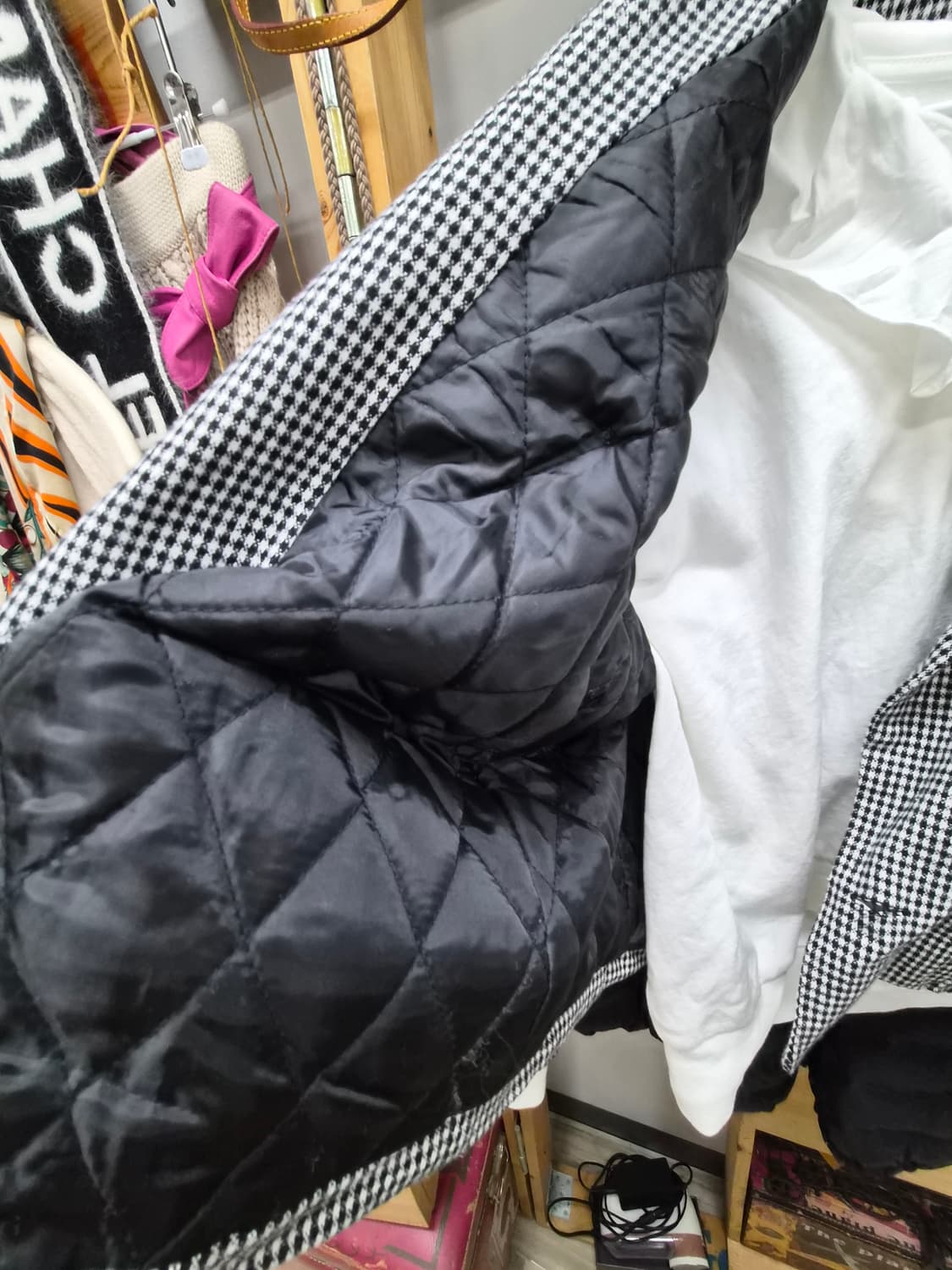 코스 내피퀼팅 루즈핏 자켓. 코오롱 구스패딩스커트 상품이미지4