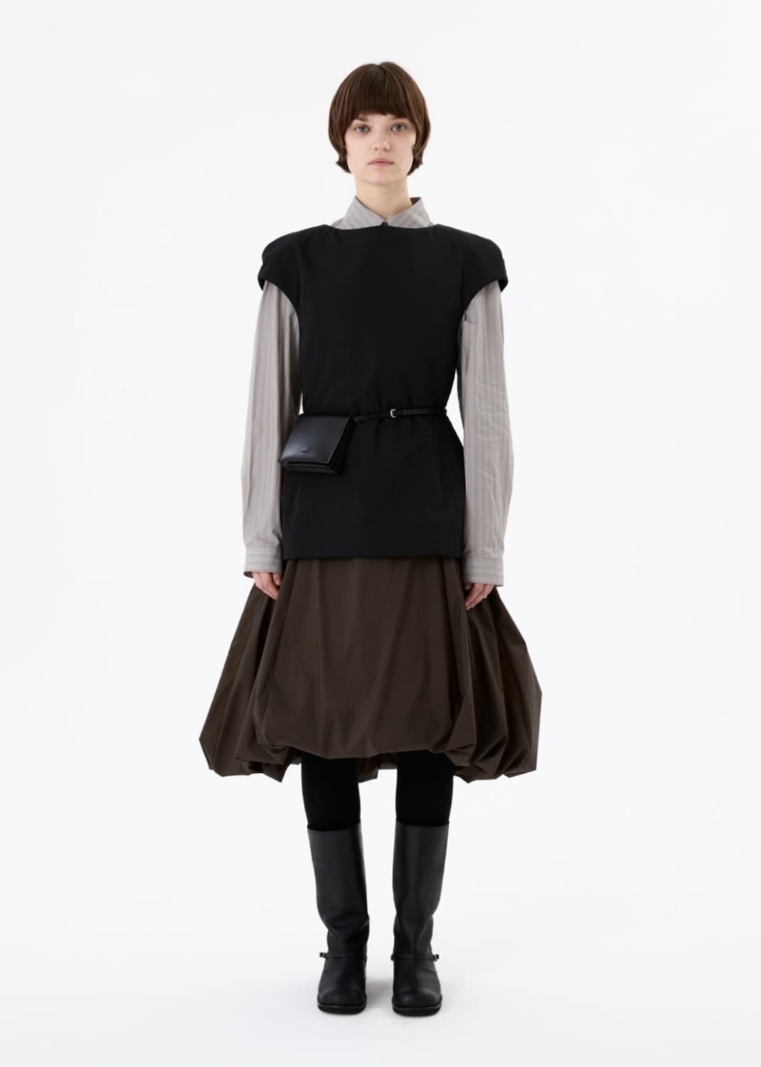 아모멘토 택달린 새상품 탑 상품이미지1