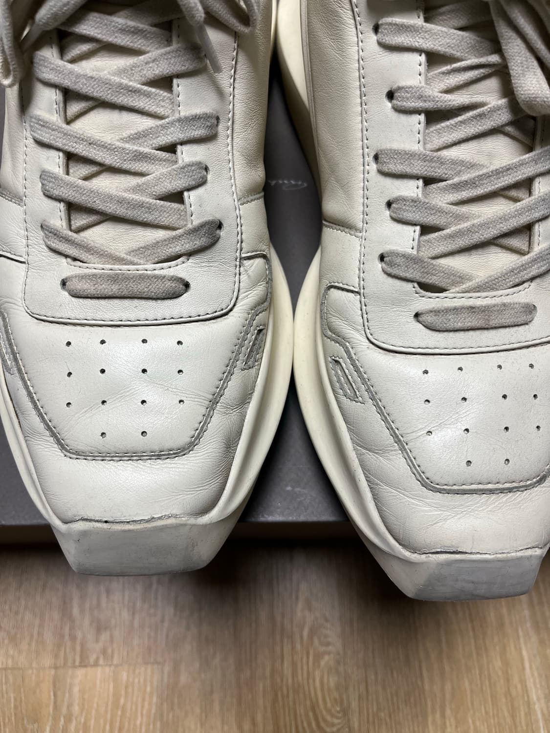 [42.5] 릭오웬스 게스러너 밀크 상품이미지4