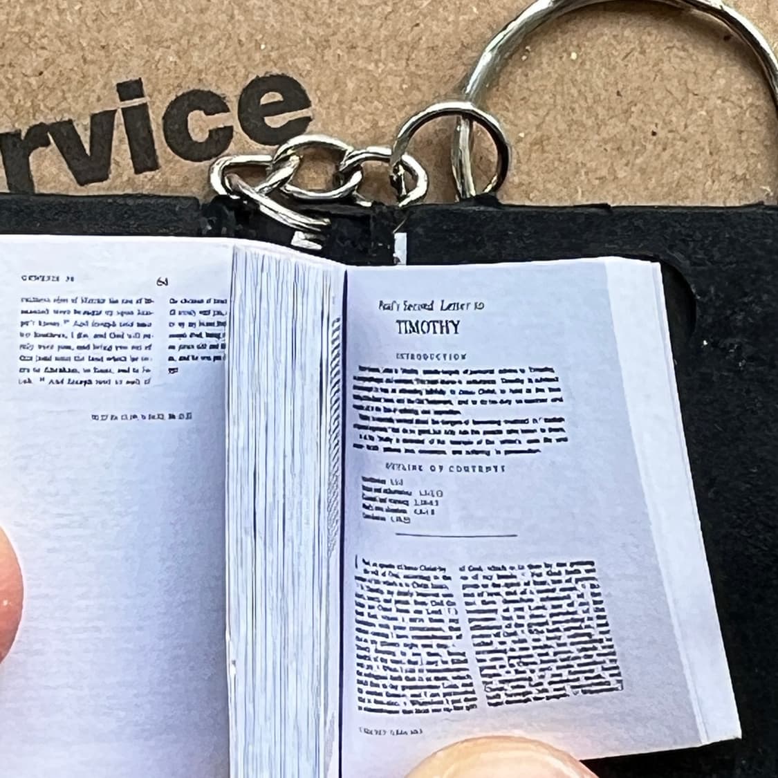 90s vtg Mini Holy Bible Keyring 상품이미지2