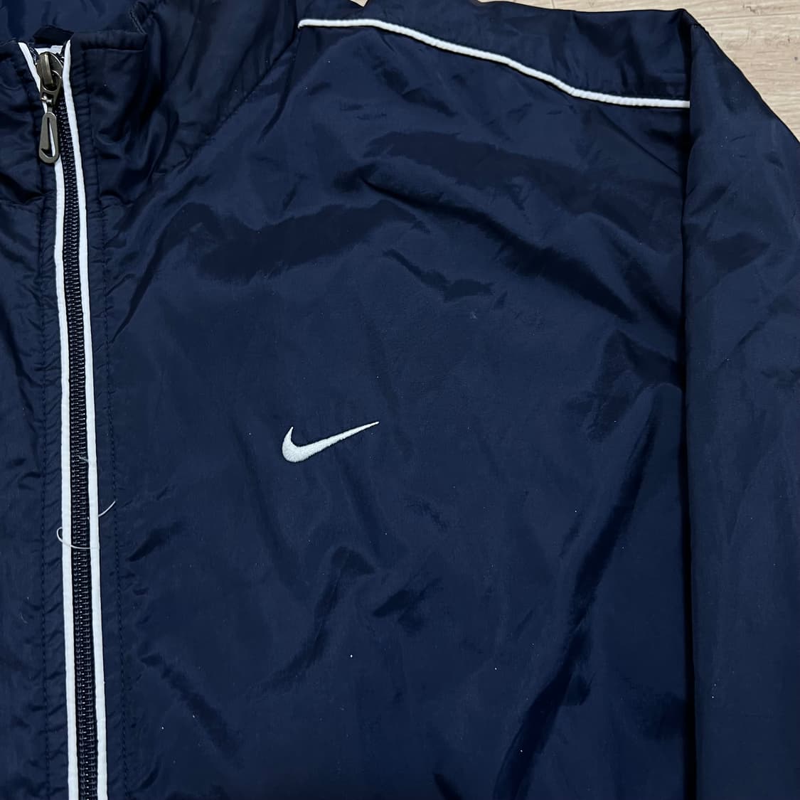 나이키 올드스쿨 스우시 사이드라인 바람막이 자켓 [네이비] L/100 상품이미지4