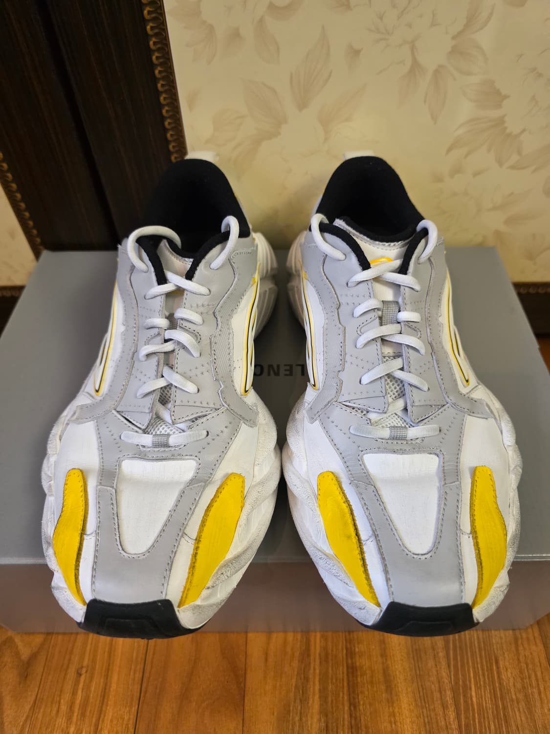 발렌시아가 먼데이 슈즈 옐로우 43 상품이미지2