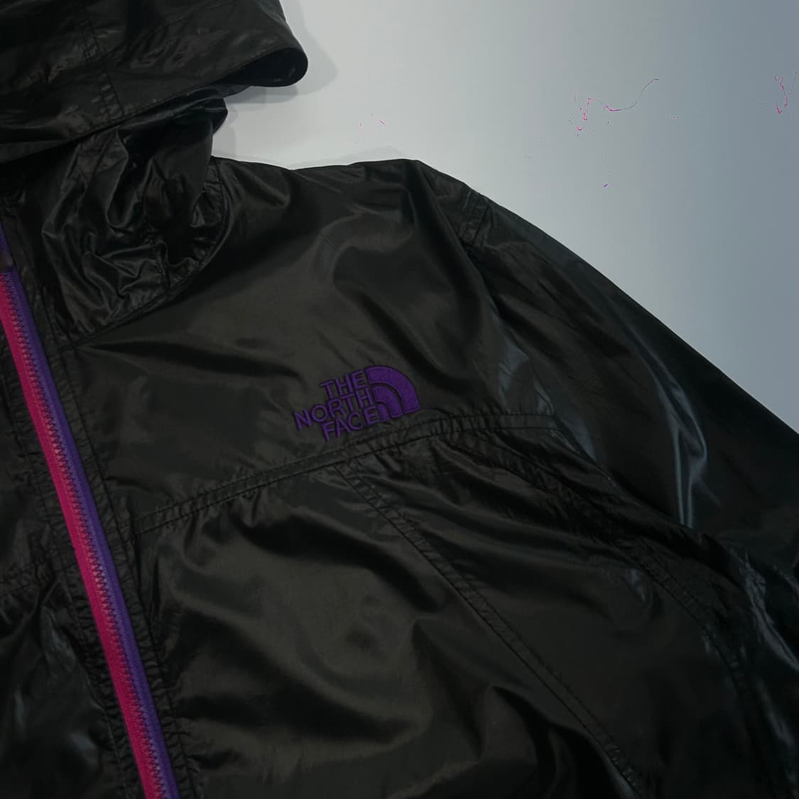 The north face 노스페이스 집업 포인트 글로시 블랙 바람막이 상품이미지4