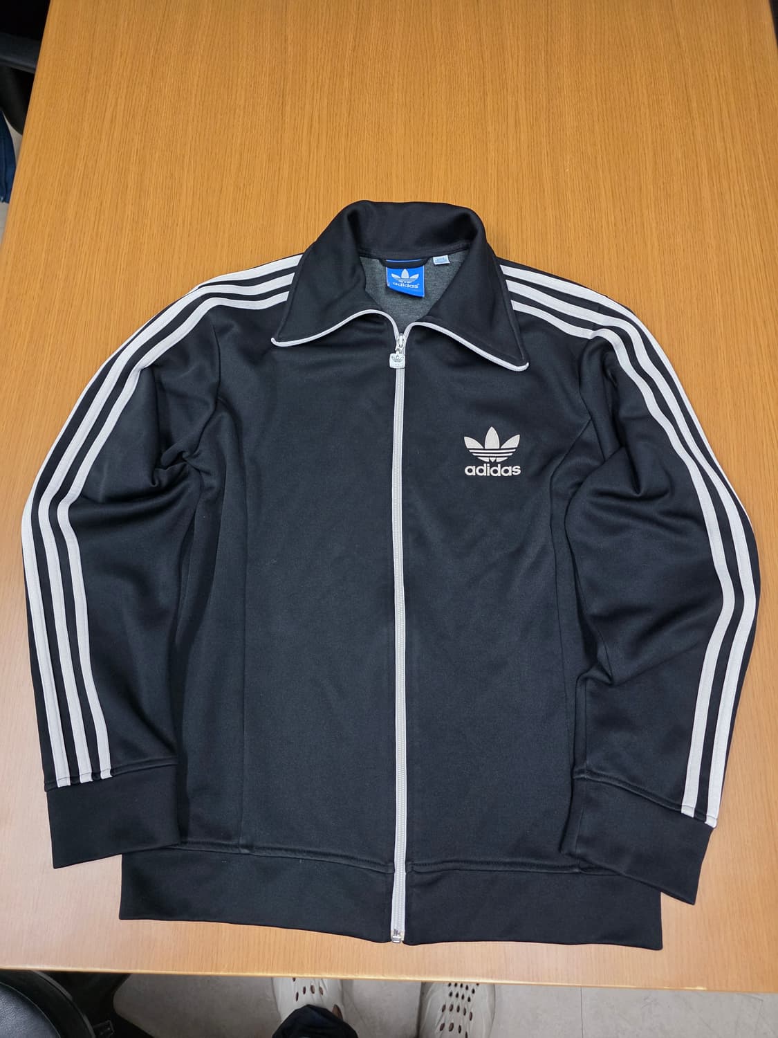 아디다스 유로파 트랙탑 블랙 105 상품이미지1