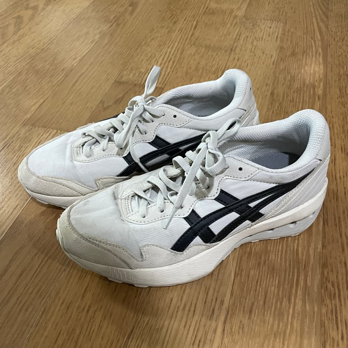 아식스 조거 X81 화이트 스모크 그레이 스니커즈 240 상품이미지3