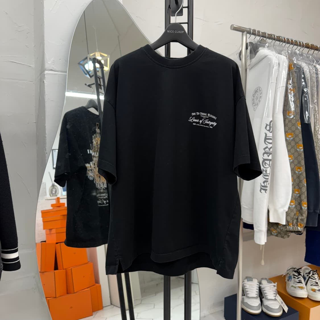 [25년/48] 우영미 샹들리에 반팔티 블랙 상품이미지2