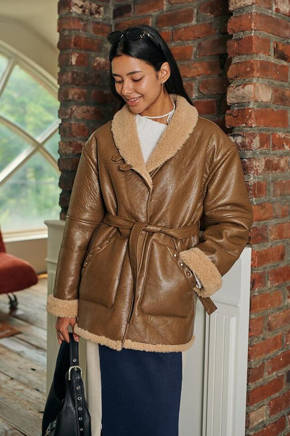 비터셀즈 무스탕 새상품 택있음
브라운 상품이미지8