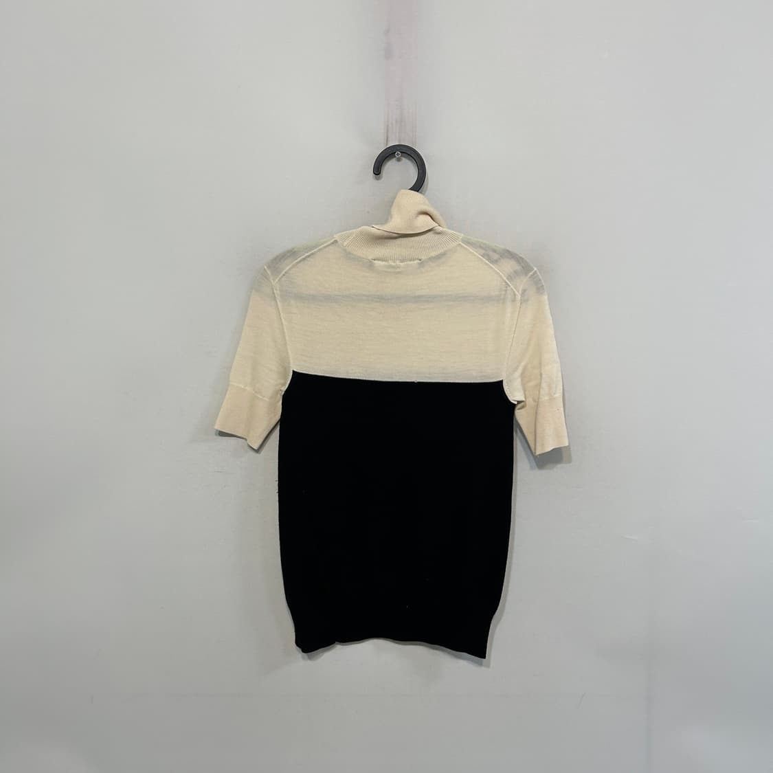 닐바렛 여성 터틀넥 니트 44  상품이미지3