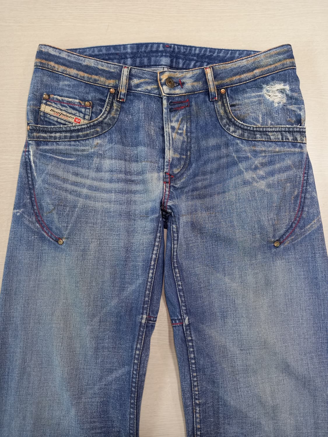 32 DIESEL 데미지워싱 세미와이드진 32-373 상품이미지3