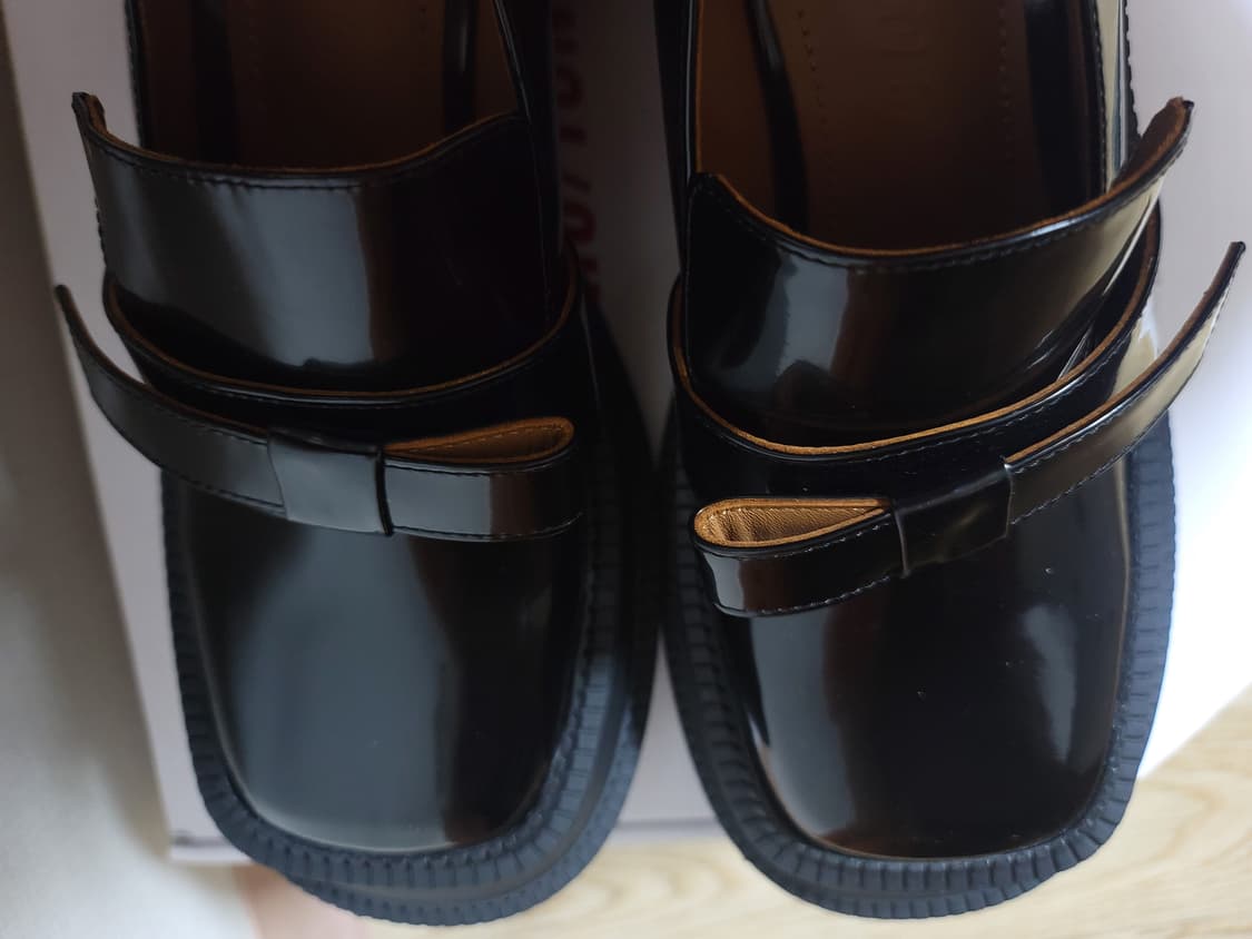 SHUSHU/TONG 슈슈통 리본 블랙  로퍼 상품이미지5