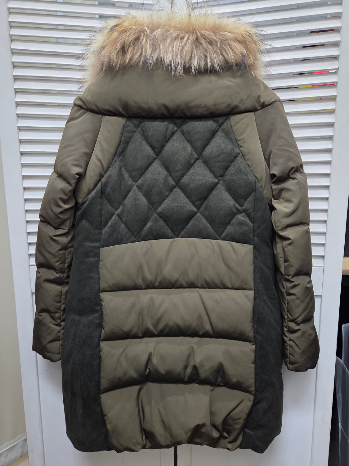 TNGT 라쿤카라 덕다운 패딩 상품이미지4